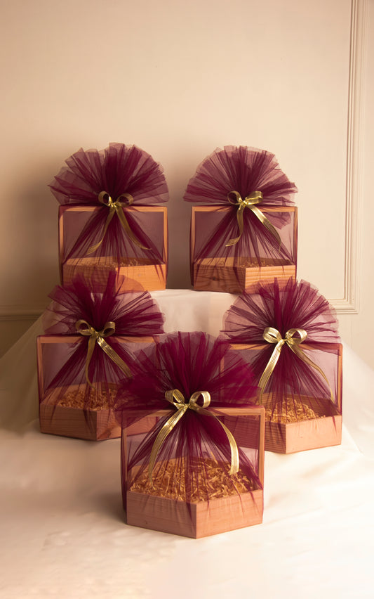 Pinewood Hexagon Basket - 10 Inch with Paper Shredder, Net, Ribbon & Paper Tag - Pack of 5