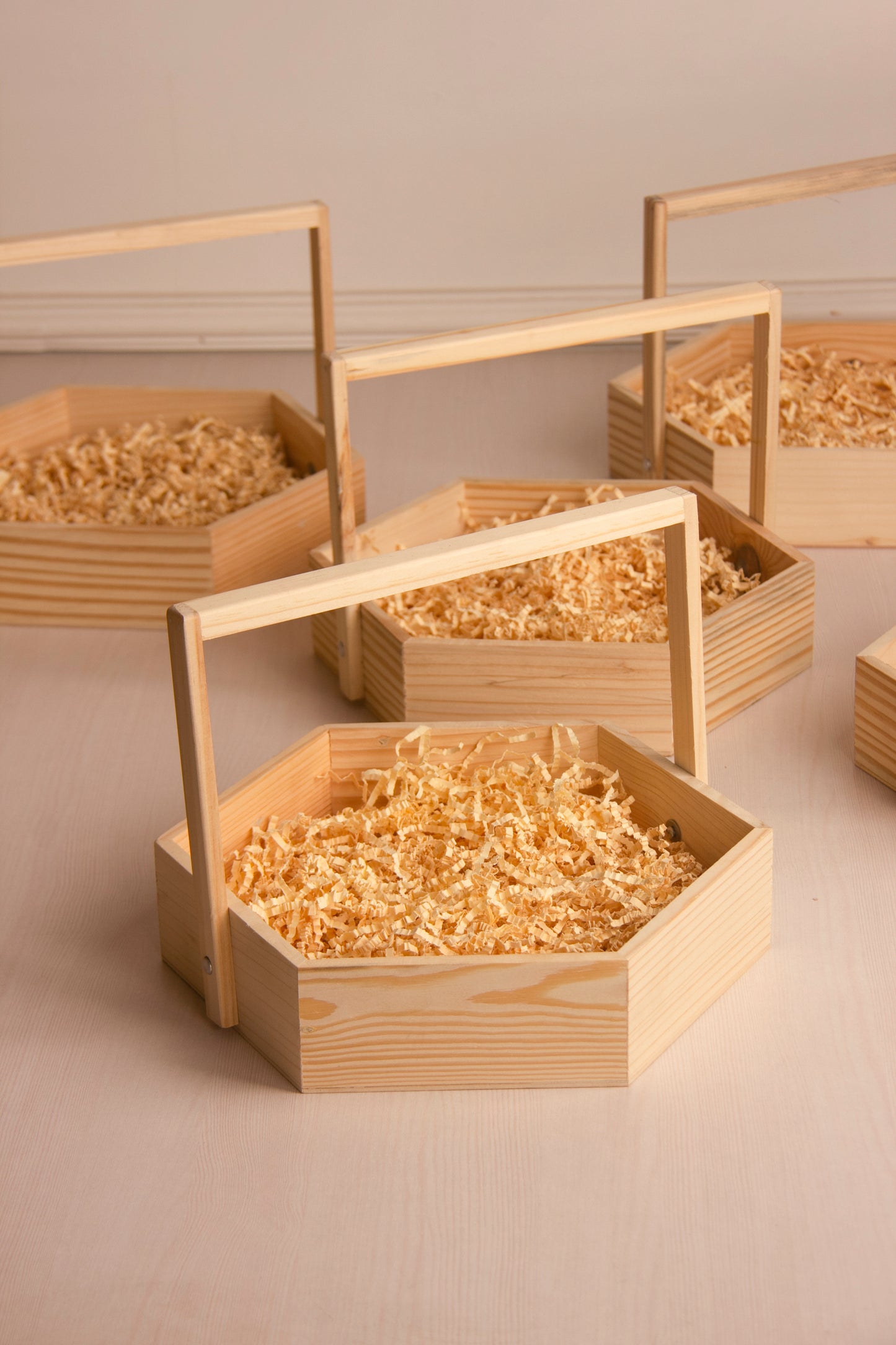 Pinewood Hexagon Basket with Wooden Handle - 10 Inch Pack of 1