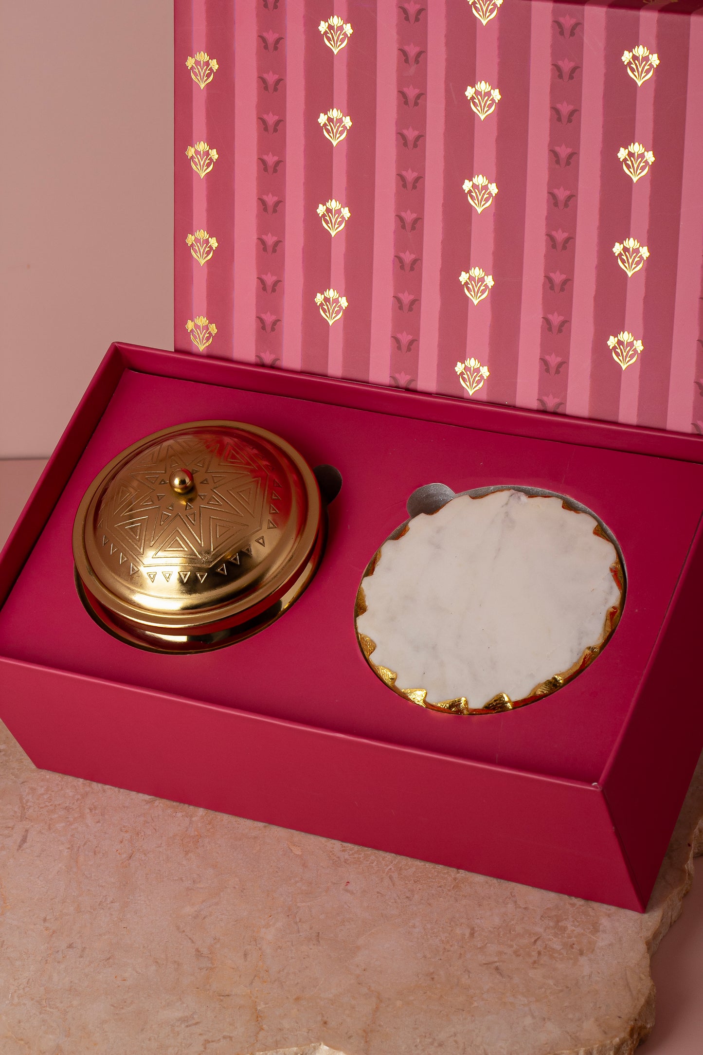 Geometric Embossed Gold Double Wick Scented Candle and Set of 2 Round Marble coasters with Gold Border