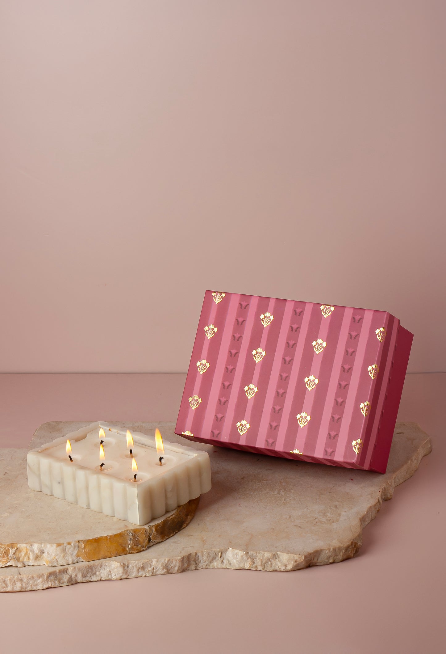 Marble Rectangle Fluted 6 Wick Candle
