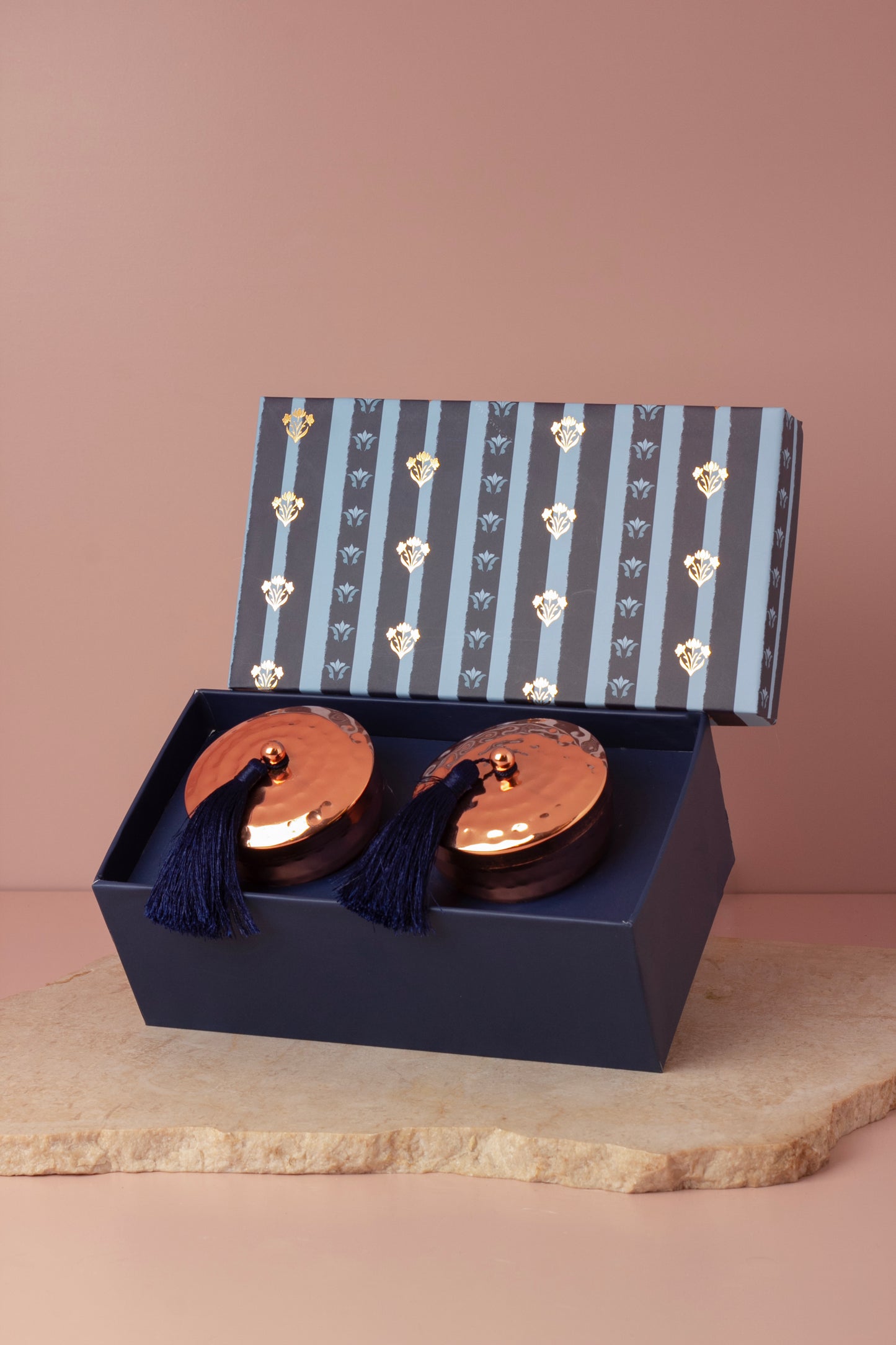 Gold Hammered Scented Candle with Tassel - Set of 2