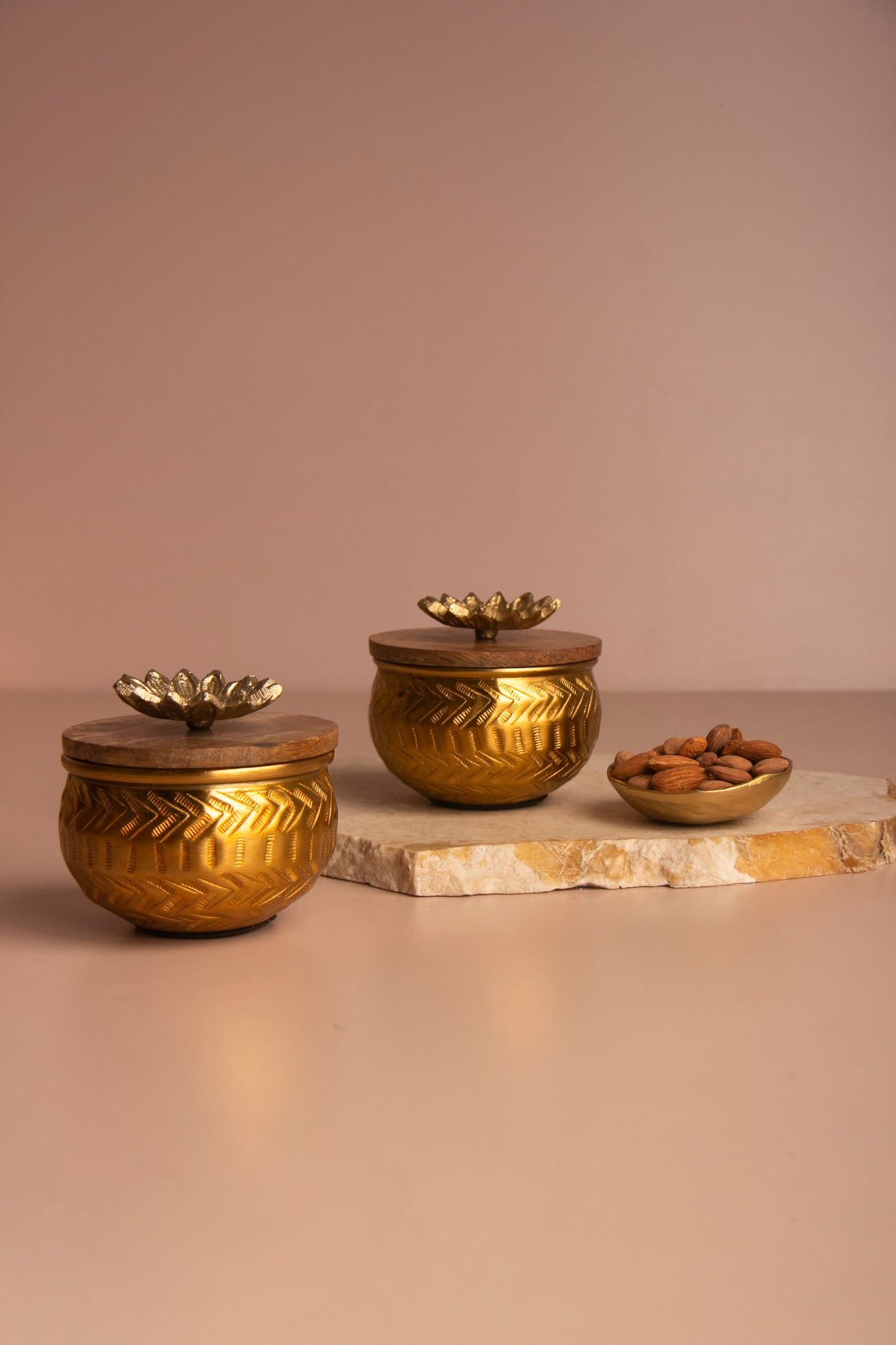 Golden Bloom Jar with Wooden lid - Set of 2