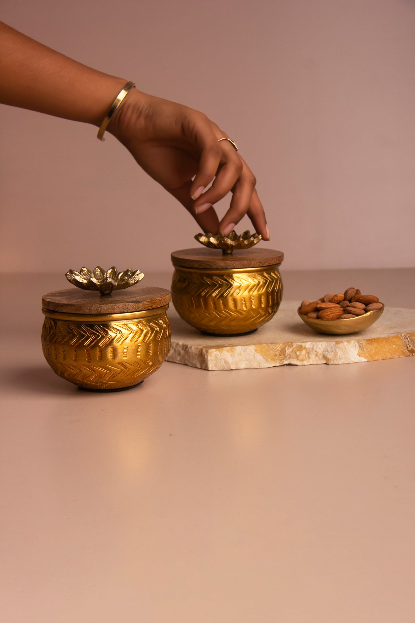 Golden Bloom Jar with Wooden lid - Set of 2