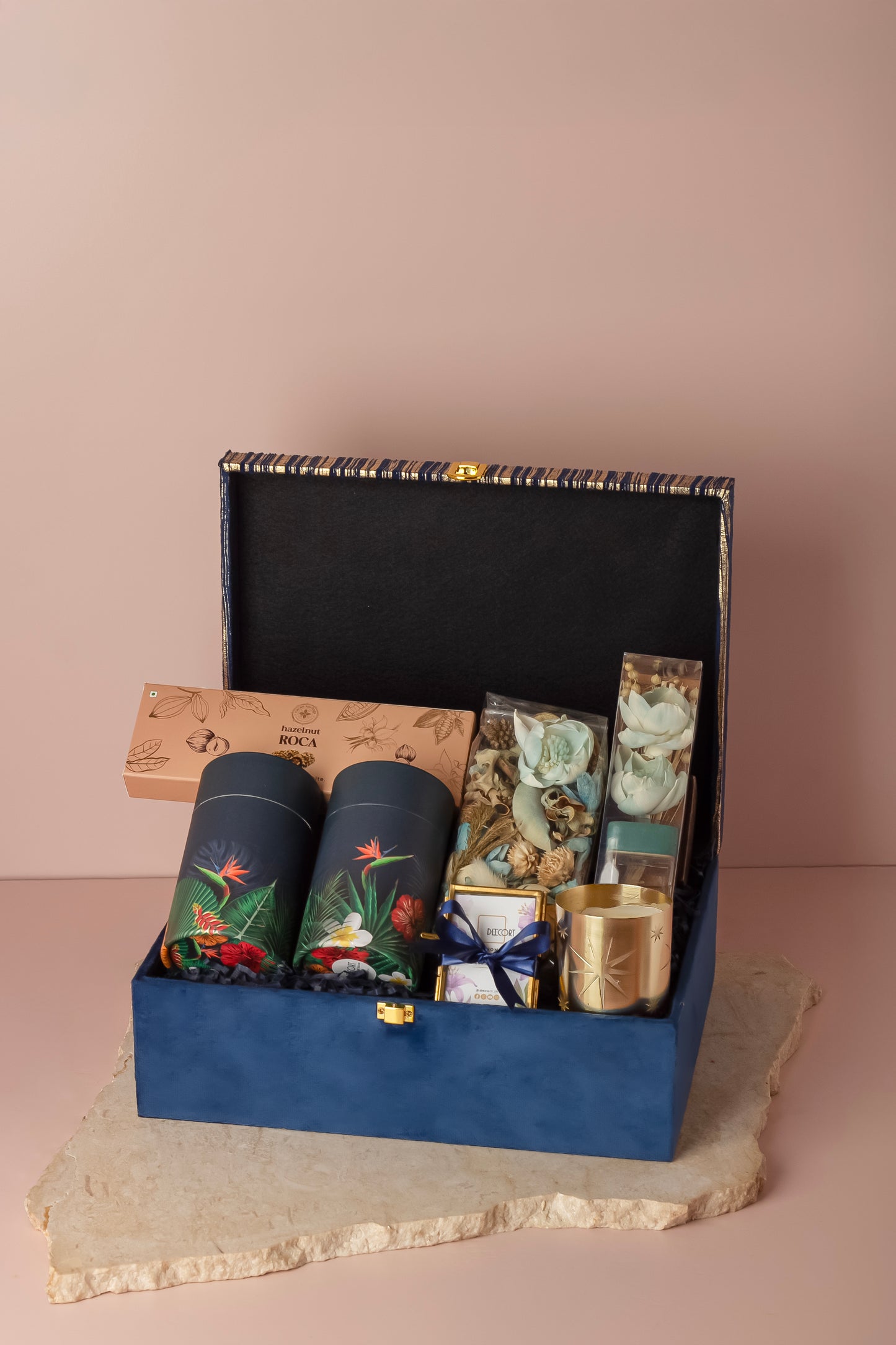 Amaira Luxe Hamper