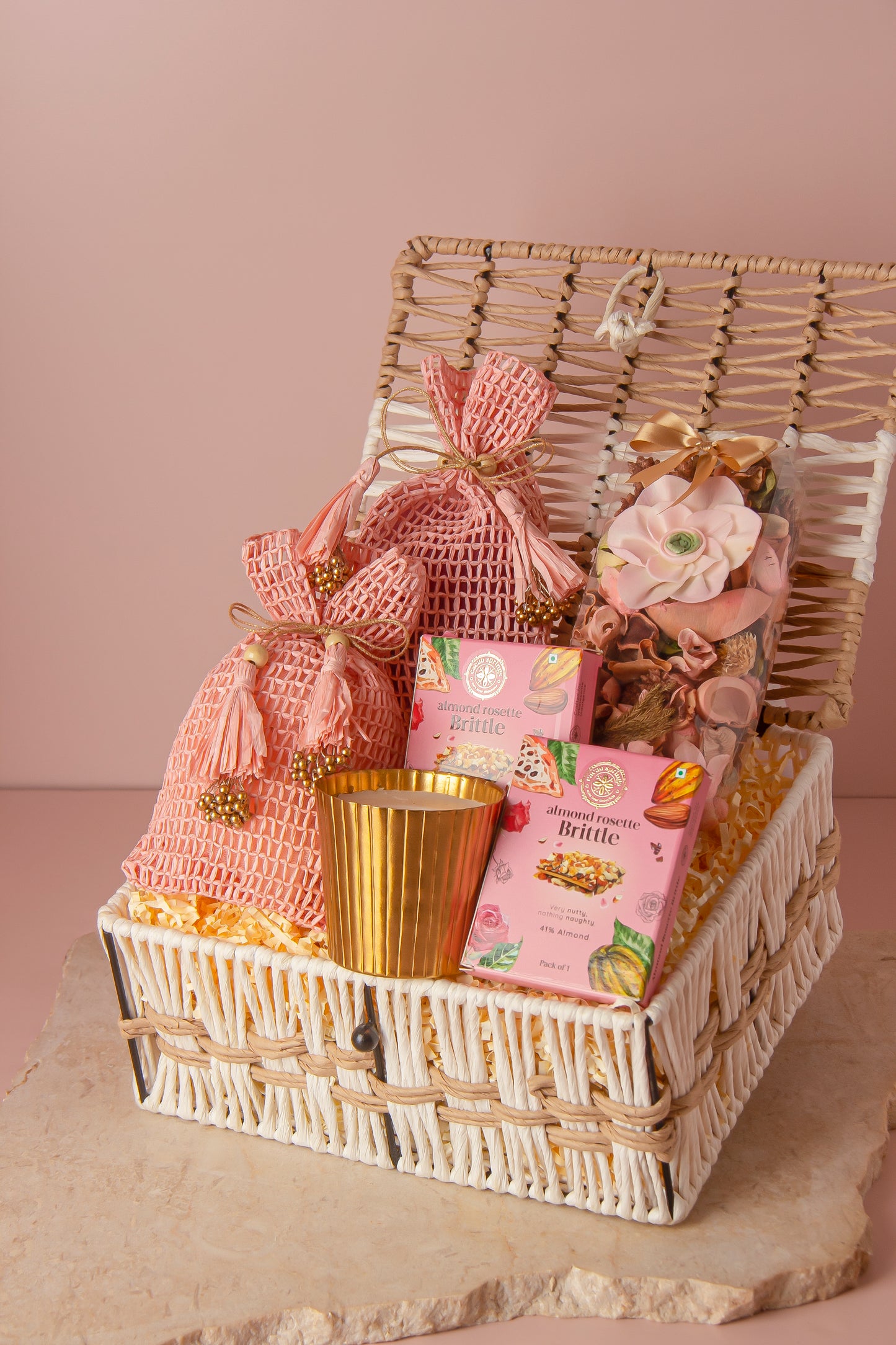 Terra Raffia Classic Hamper