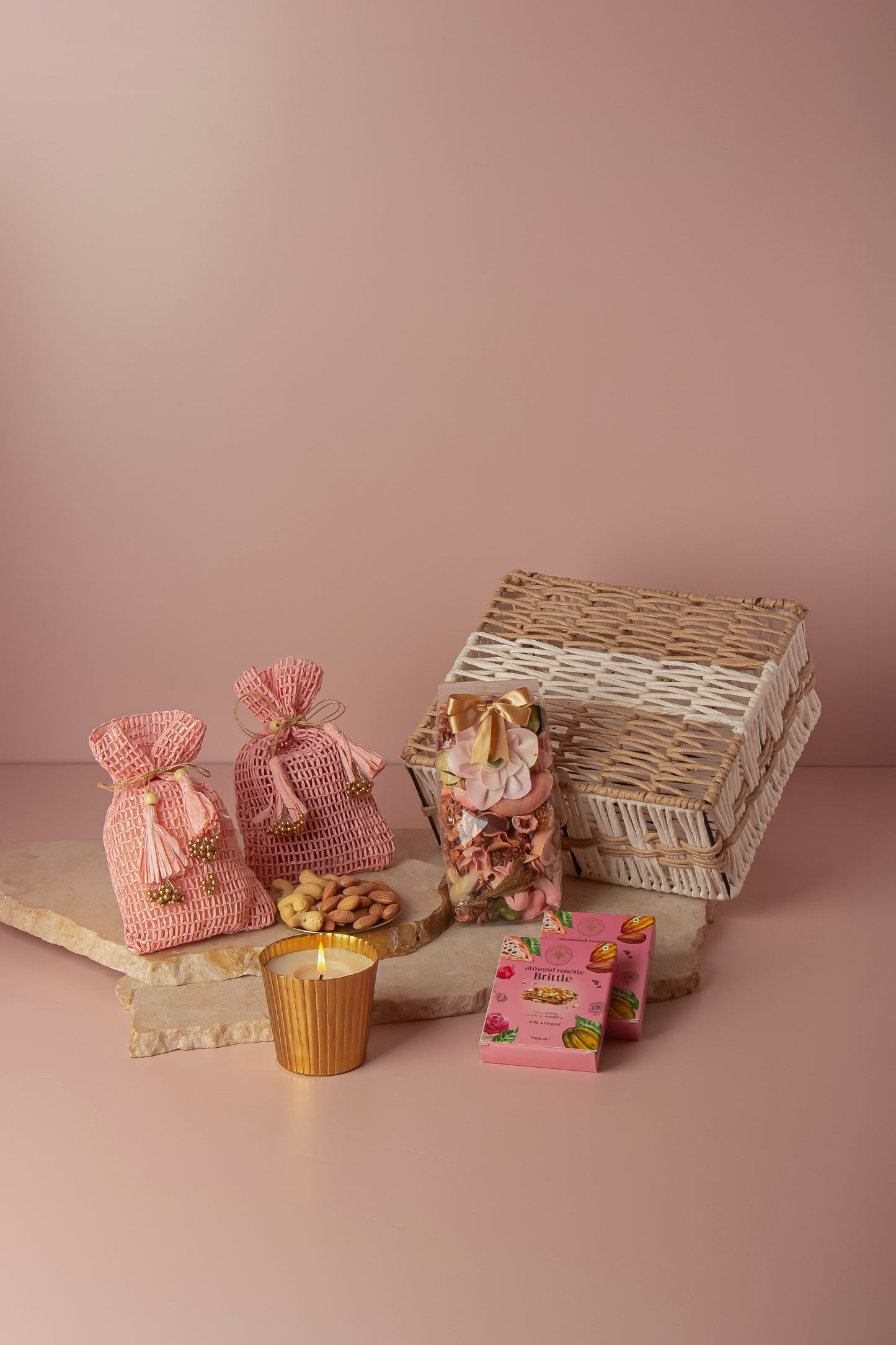 Terra Raffia Classic Hamper