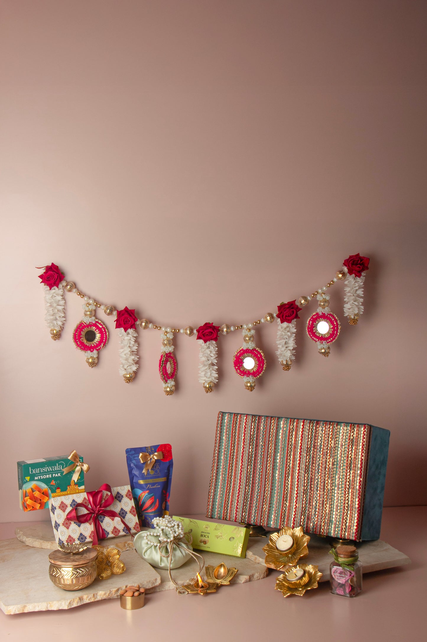 Avisha Royal Hamper