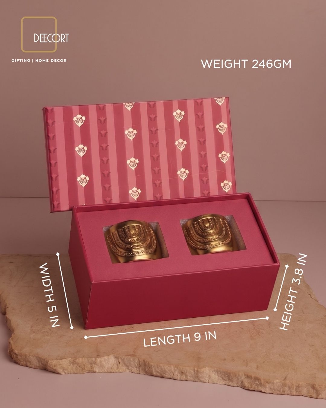 Set of 2 Urban Gold Jasmine-Scented Candles with Wax Flowers – Elegant Festive Gift Set (Gift Box Included)