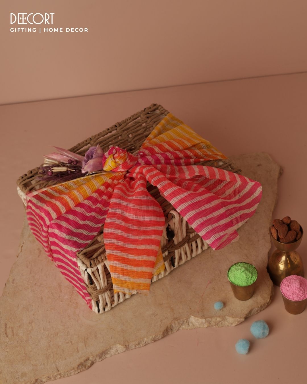 Riwaaz Rang Hamper