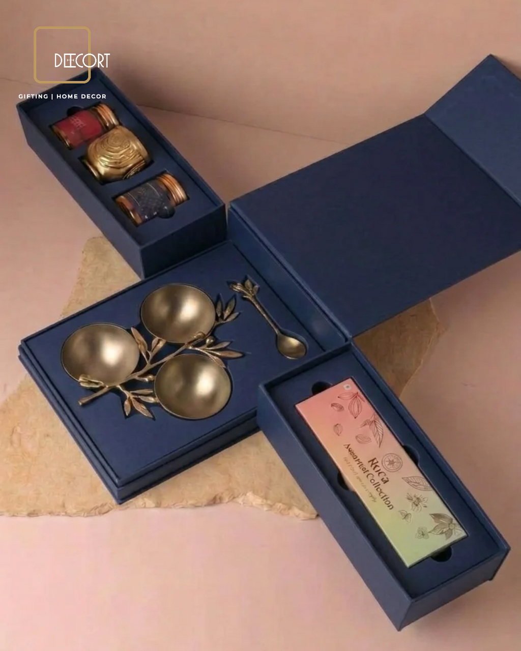 The Winterberry Brass & Gold Luxury Gift Box