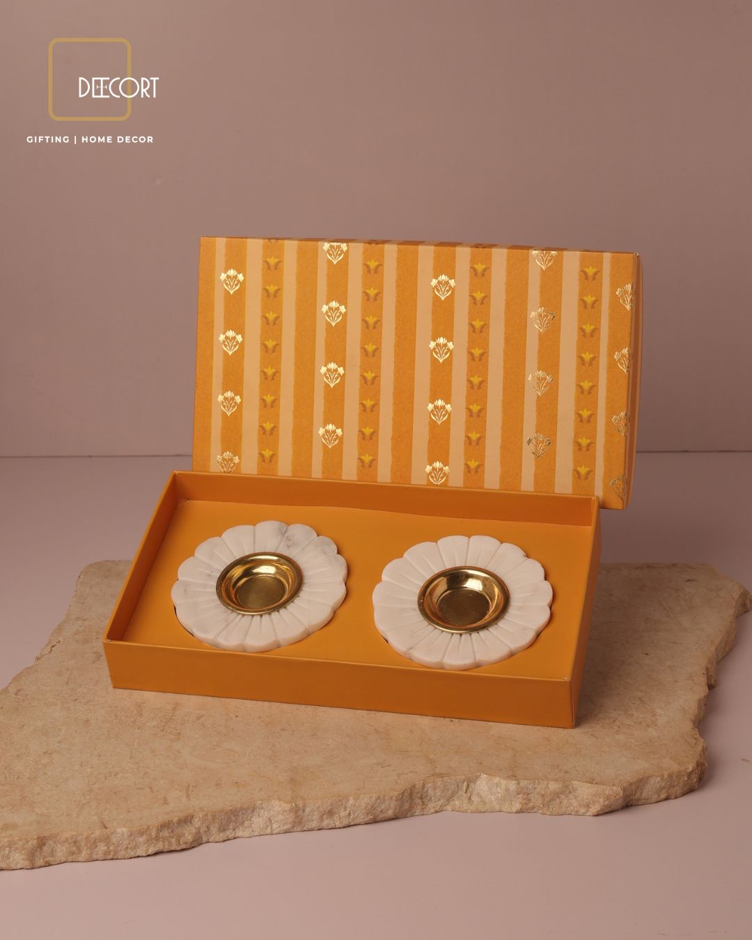 Marble Floral T-light Holder Gift Set