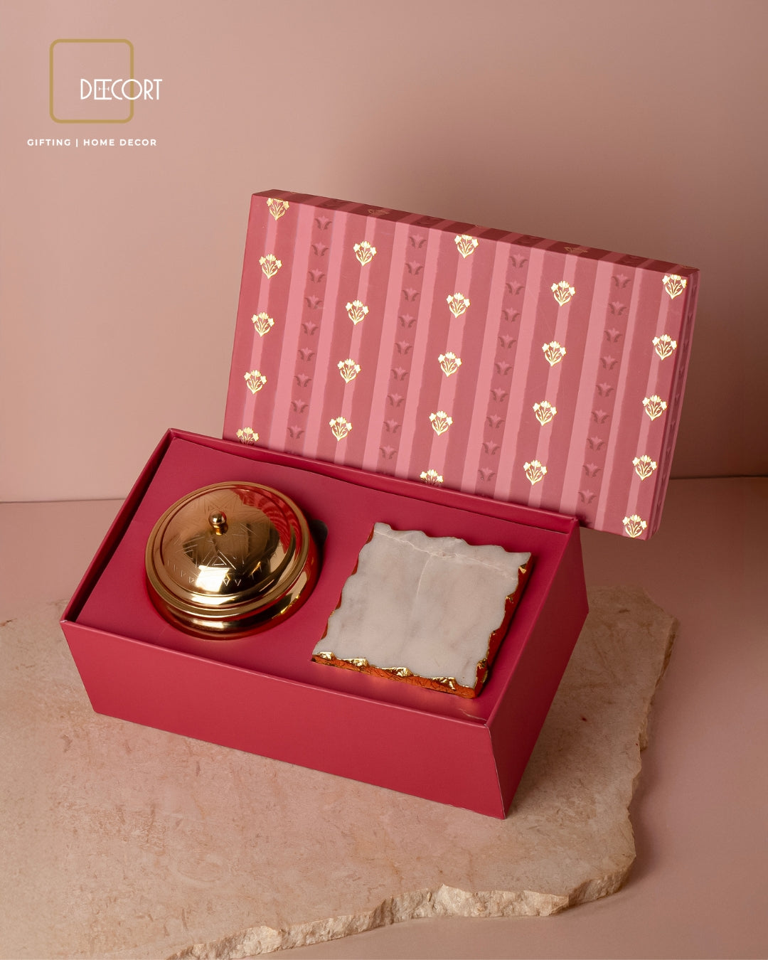 Geometric Embossed Gold Double Wick Scented Candle and Set of 2 Marble coasters with Gold Border