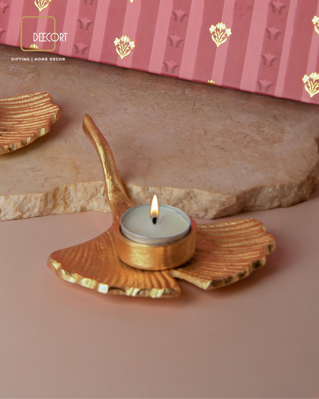 Gold Flabellate Leaf T Light Holder with scented candles - Set of 2