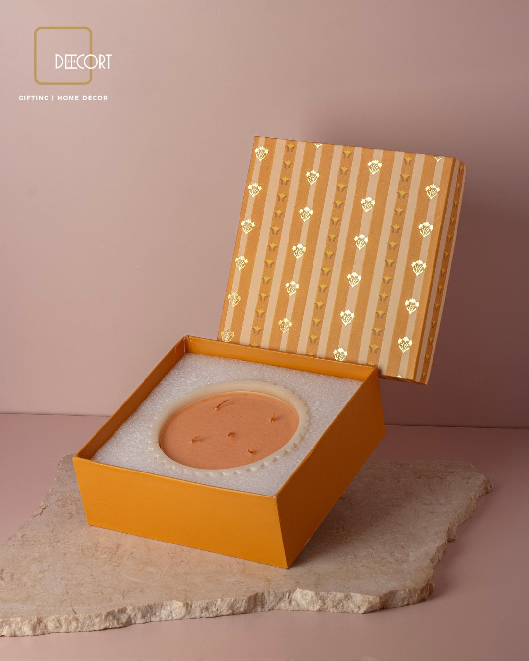 Marble Round Fluted Candle