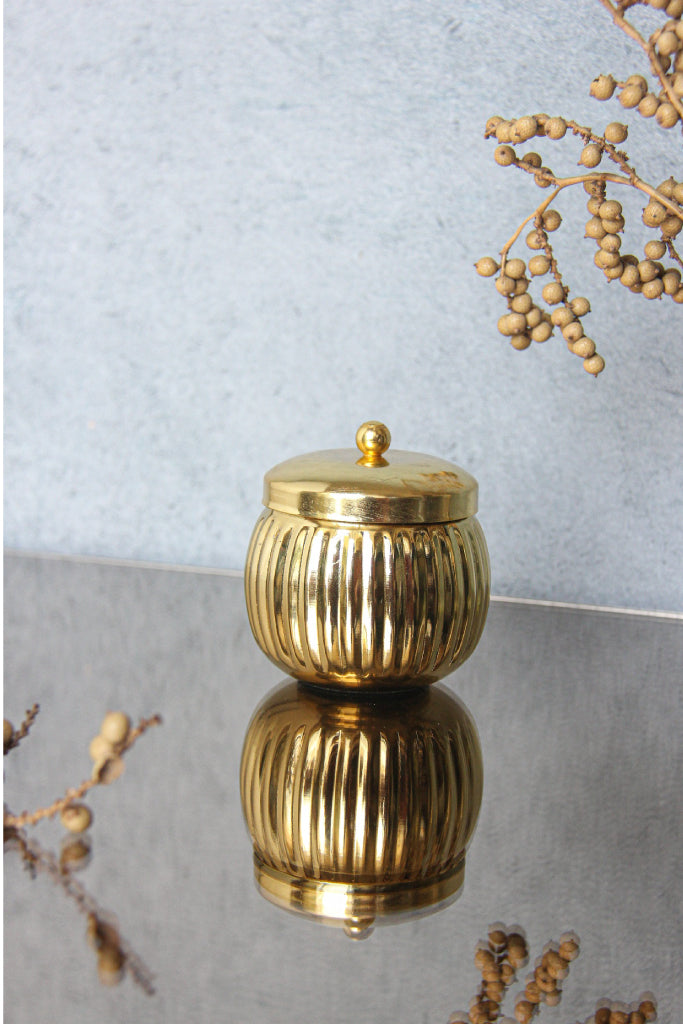 Funnelled Gold Candle