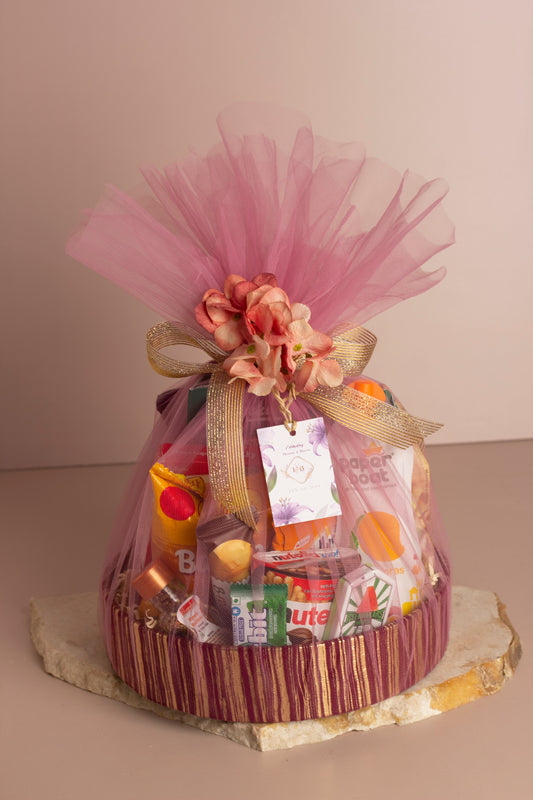 Munch & Unwind Wedding Room Hamper - Minimum Order 25 units