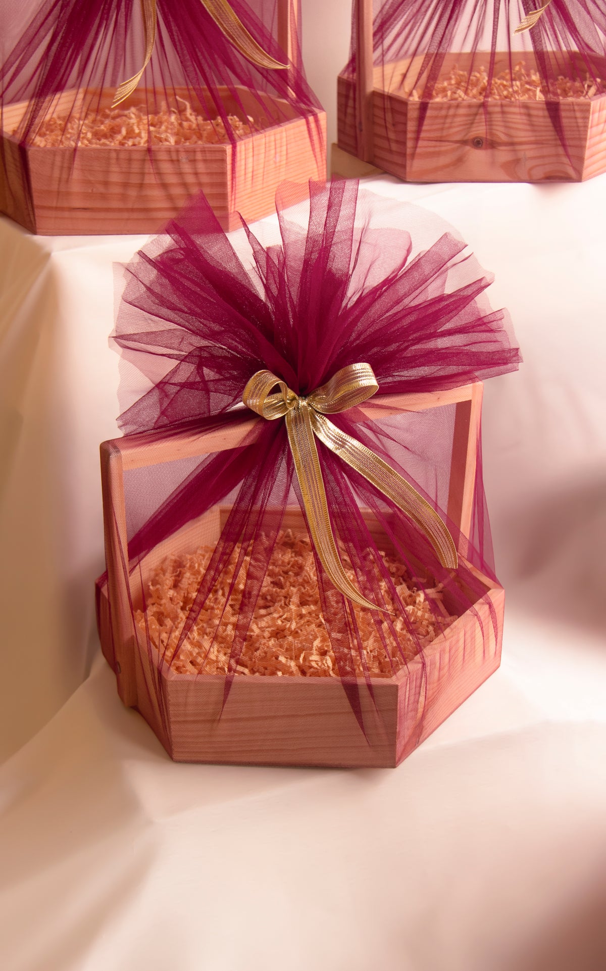 Pinewood Hexagon Basket with wooden Handle - 10 Inch with Paper Shredder, Net, Ribbon & Paper Tag