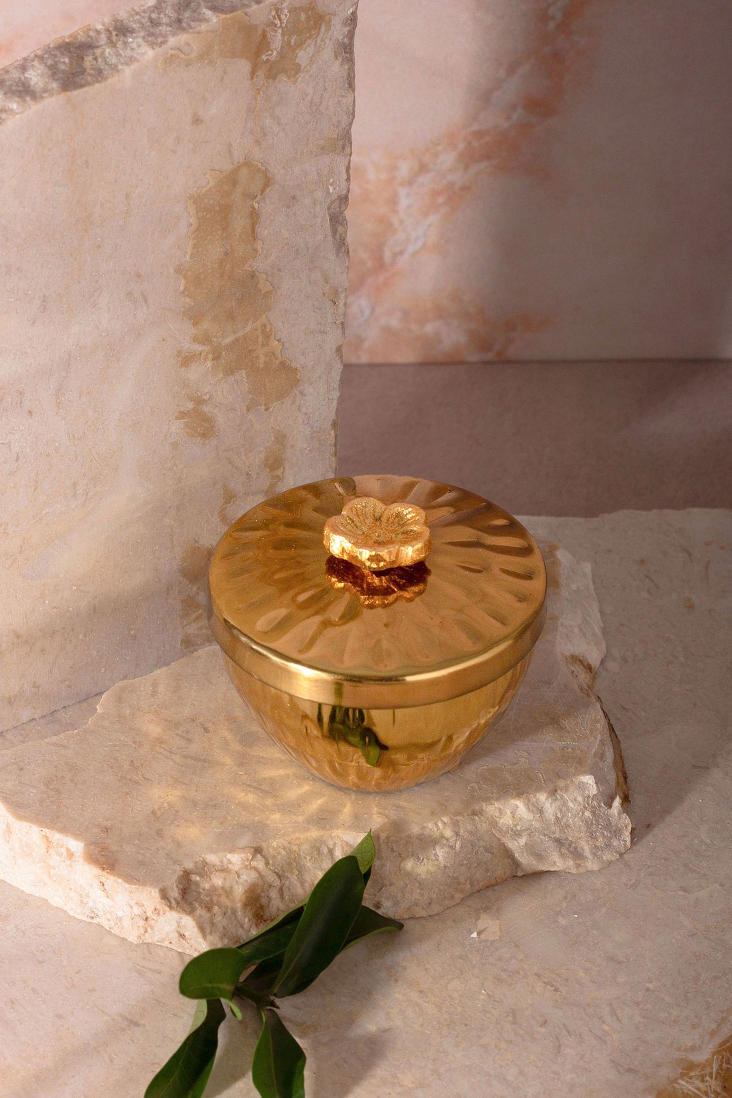 Floral Lid Tapered Gold Scented Candle