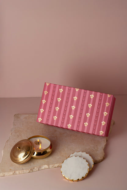 Geometric Embossed Gold Double Wick Scented Candle and Set of 2 Round Marble coasters with Gold Border
