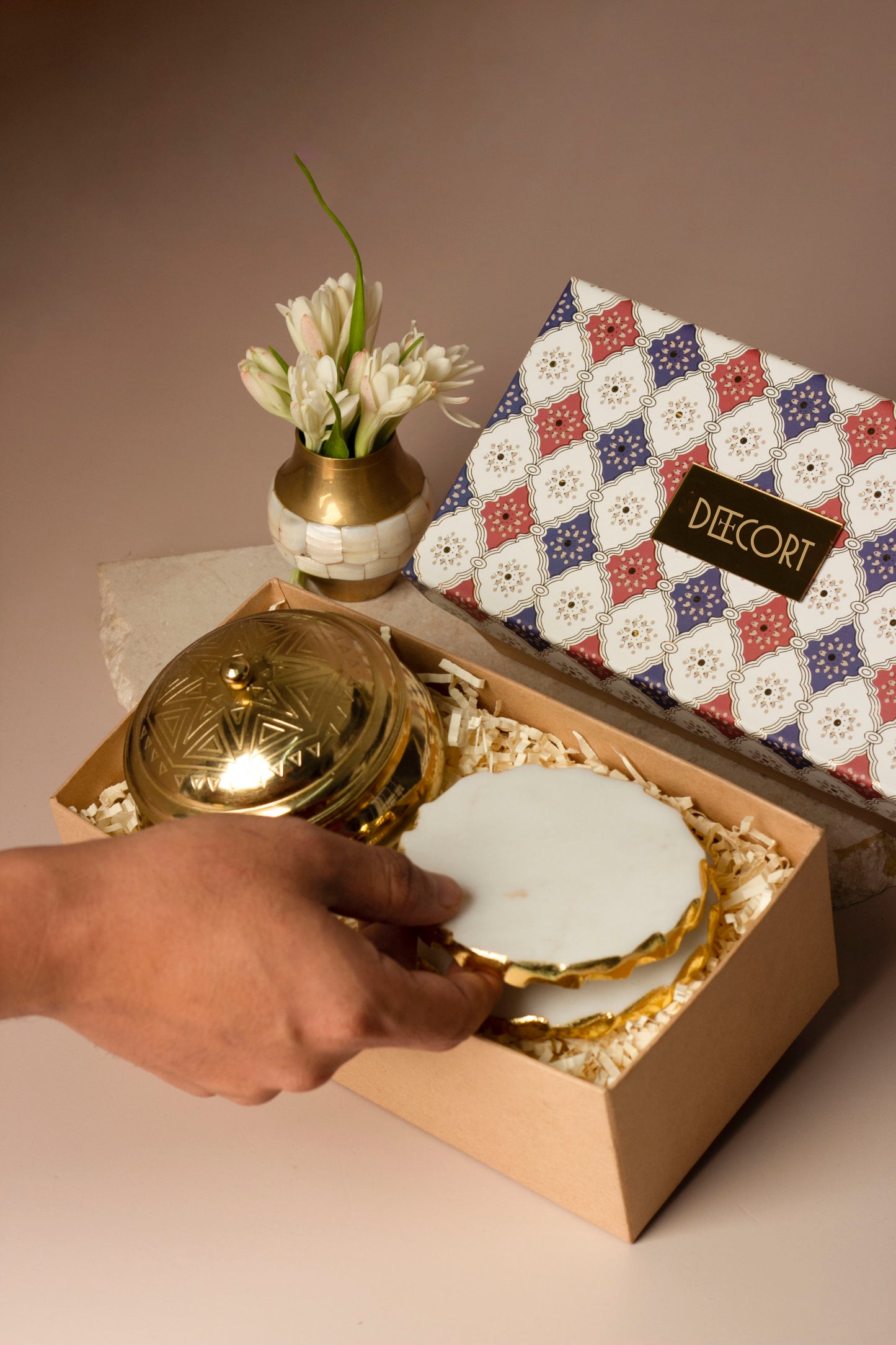 Geometric Embossed Gold Double Wick Scented Candle and Set of 2 Round Marble coasters with Gold Border