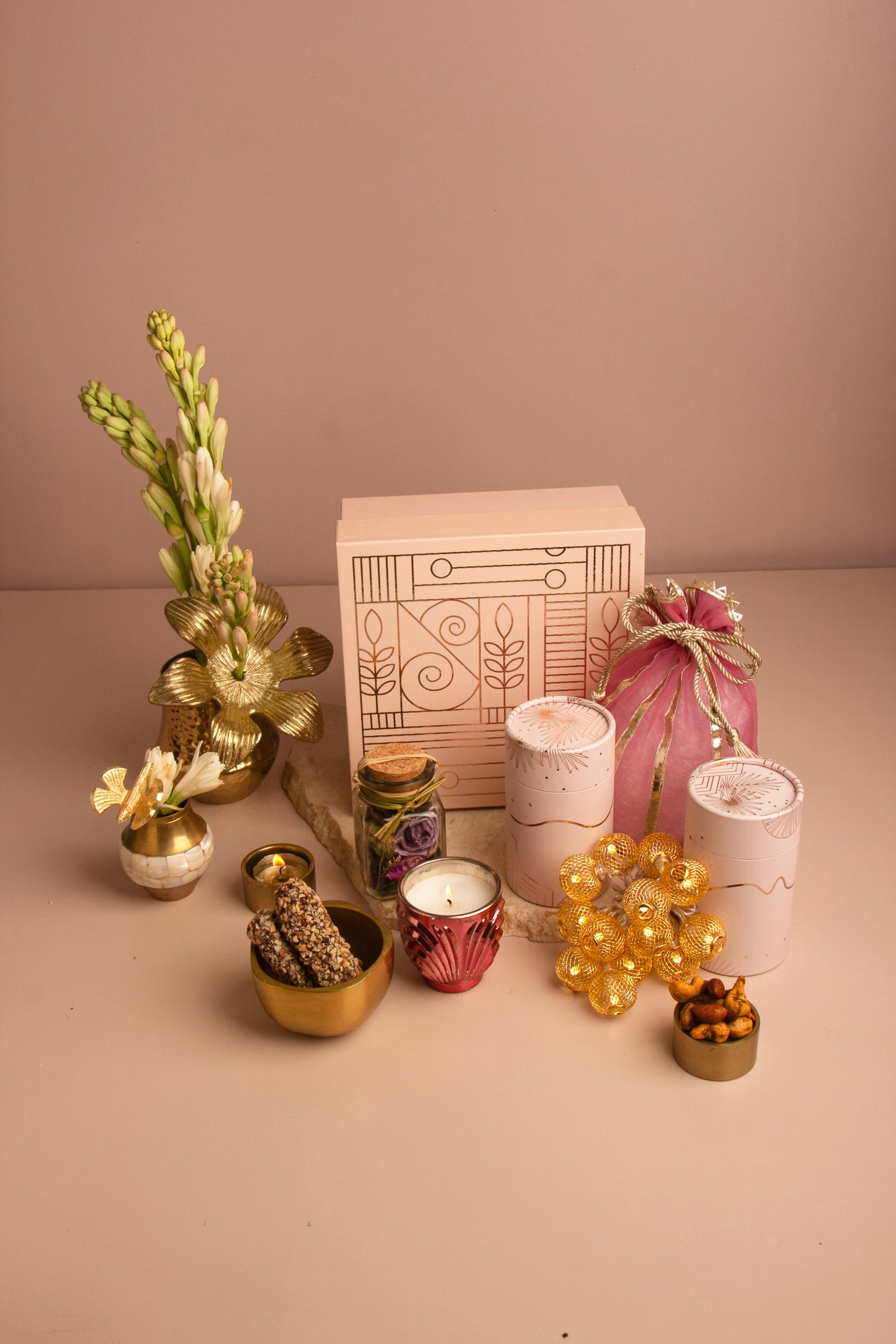 Light and Charm Gift Box (Pastel Pink) - DH8_24