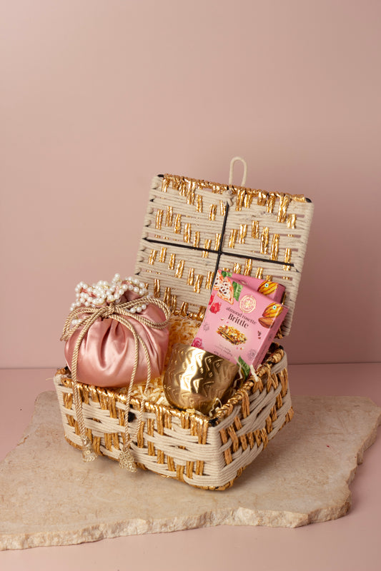 Ivory Gold Weave Hamper