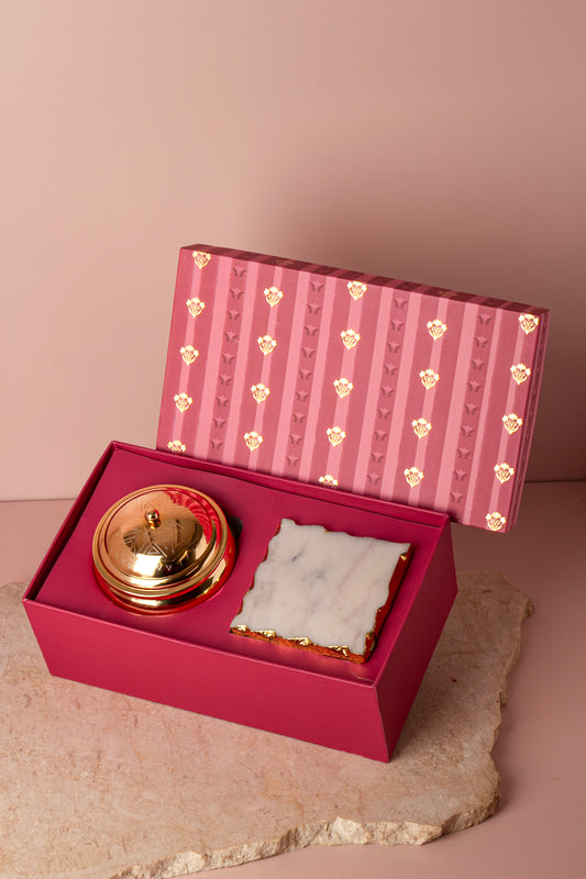 Geometric Embossed Gold Double Wick Scented Candle and Set of 2 Marble coasters with Gold Border