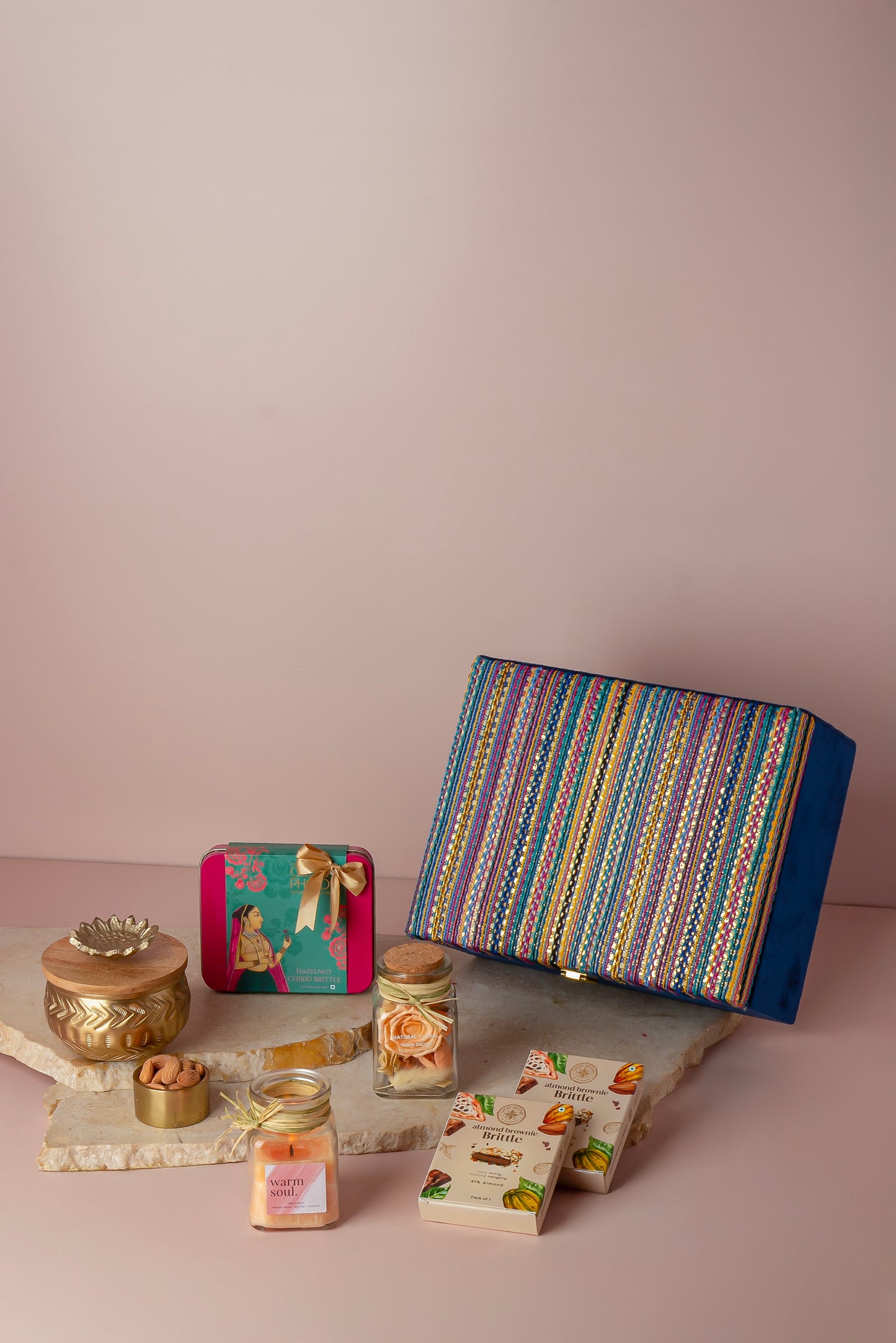 Amaira Hamper