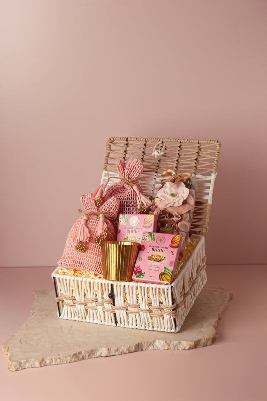 Terra Raffia Classic Hamper