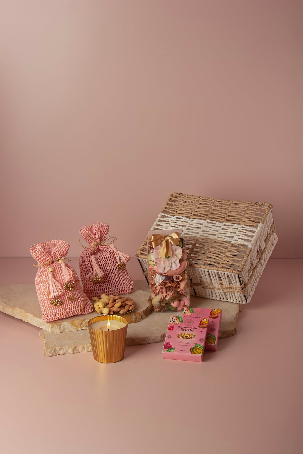 Terra Raffia Classic Hamper
