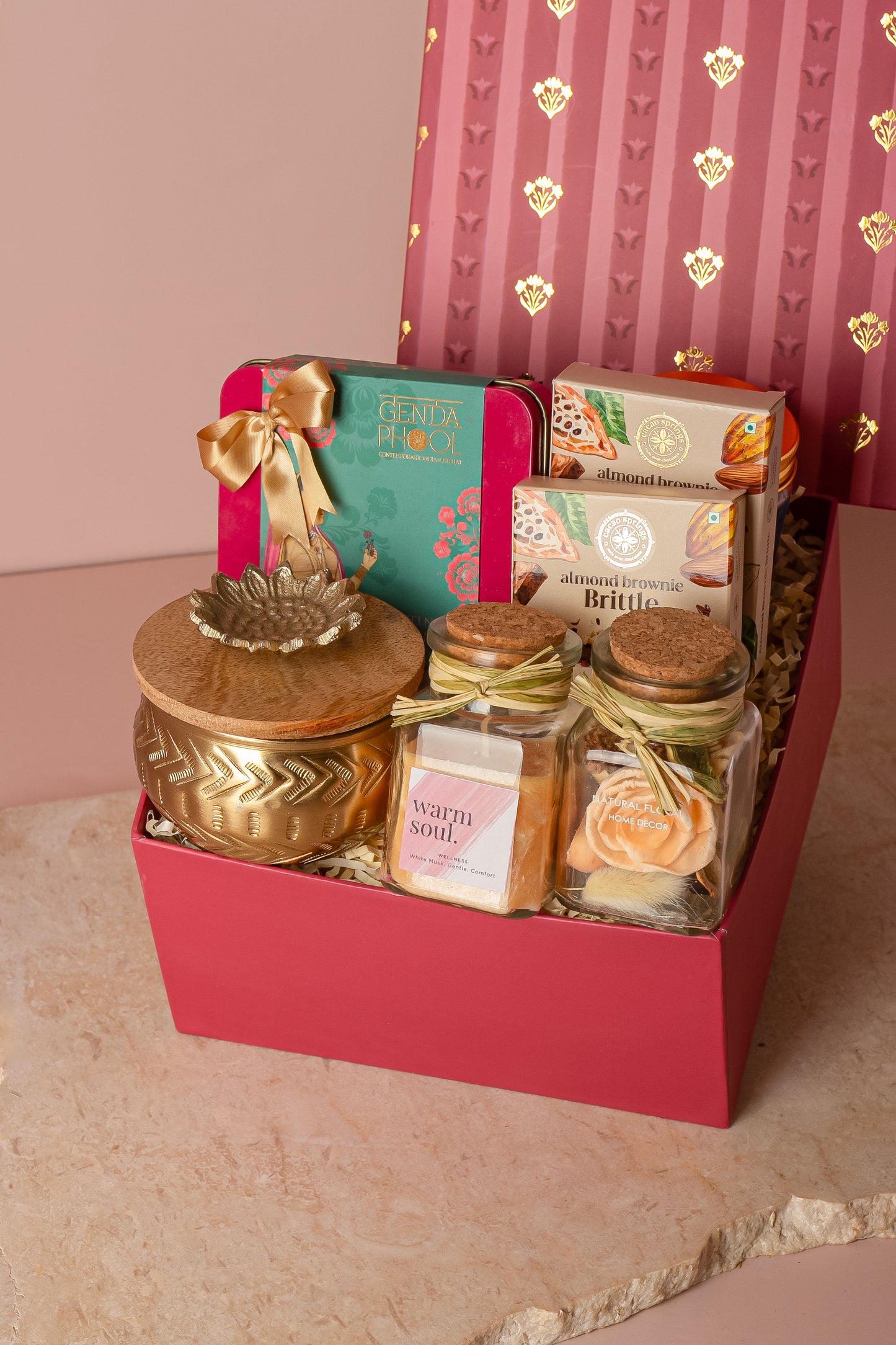 Anaira Classic Hamper