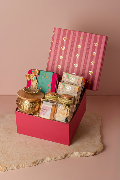 Anaira Classic Hamper